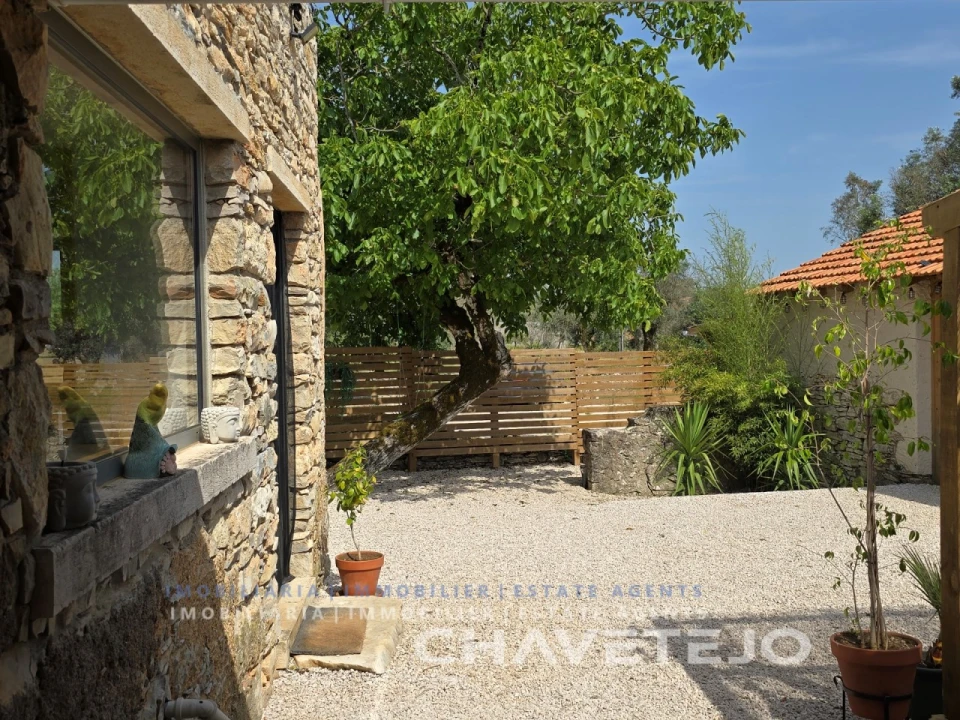 Moradia T3 para Venda em Chãos Foto 7