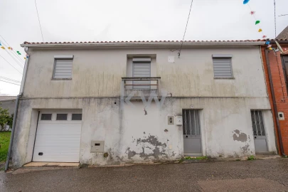 Moradia T3 para Venda em Figueira de Lorvão