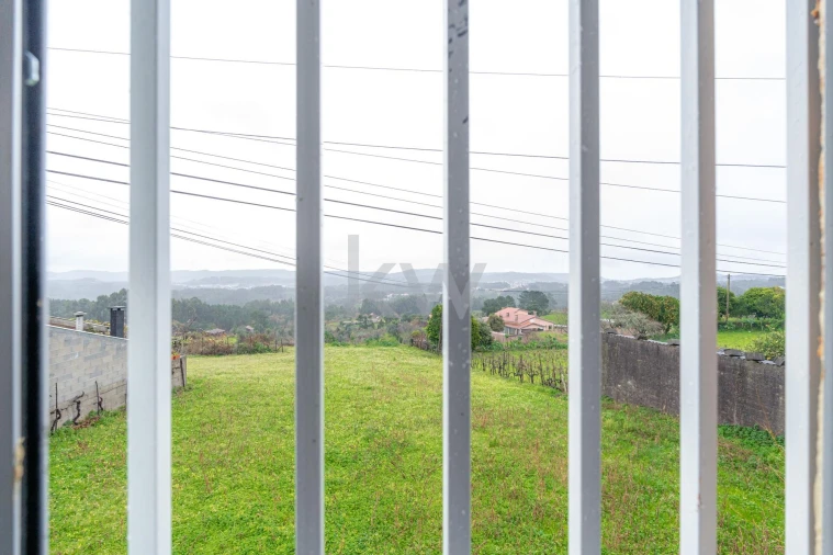 Moradia T3 para Venda em Figueira de Lorvão Foto 11