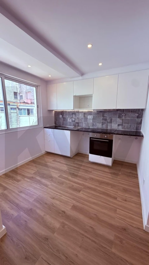 Apartamento T2 para Venda em Queluz e Belas