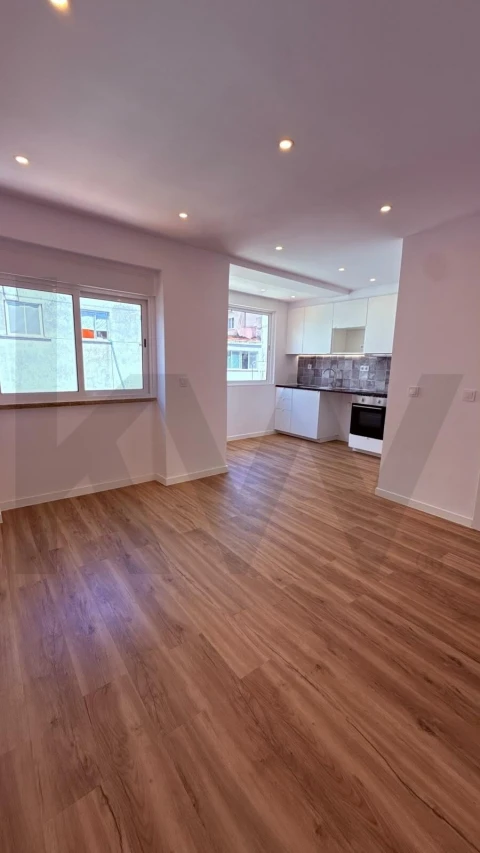 Apartamento T2 para Venda em Queluz e Belas