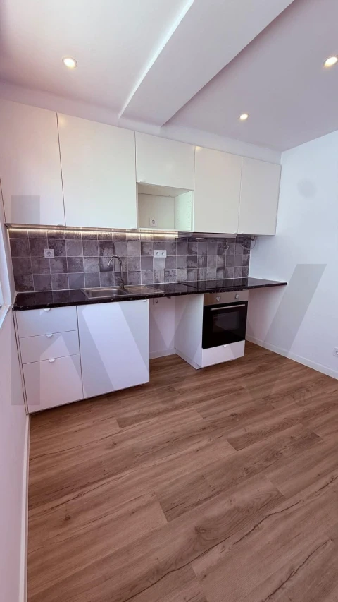 Apartamento T2 para Venda em Queluz e Belas