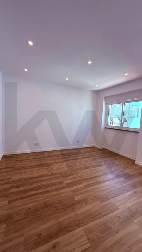 Apartamento T2 para Venda em Queluz e Belas