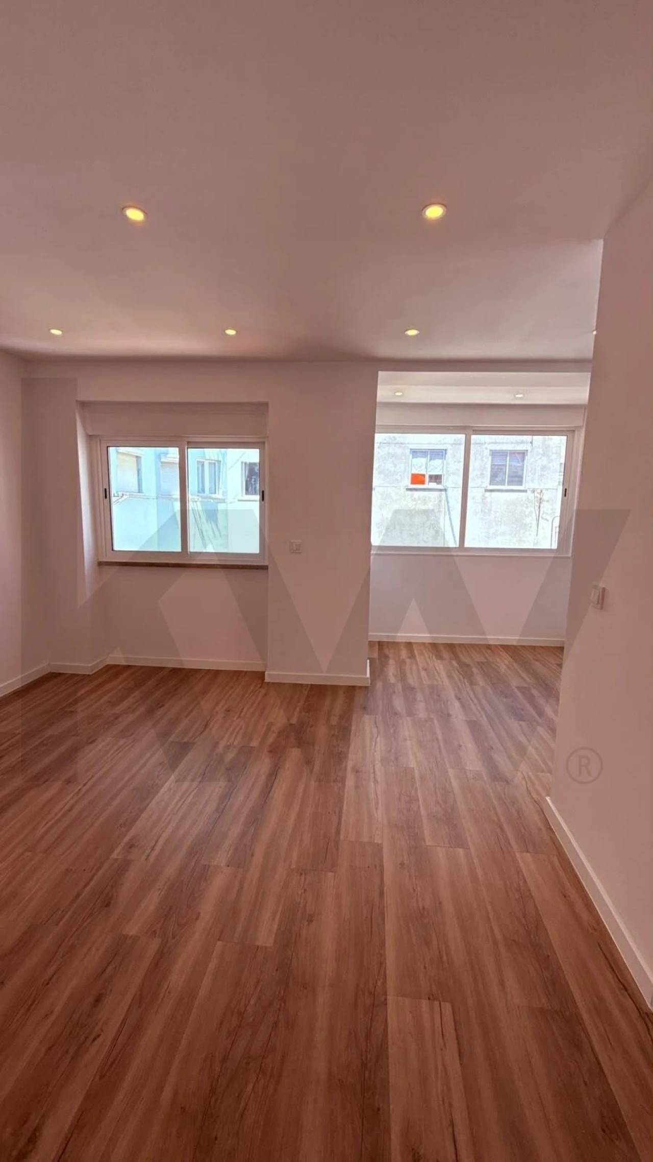 Apartamento T2 para Venda em Queluz e Belas Foto 4