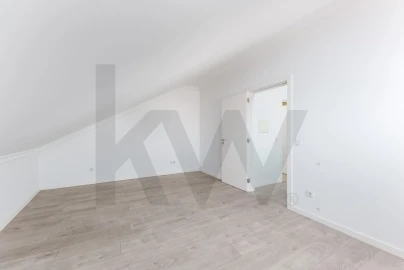 Moradia T4 para Venda em Lumiar