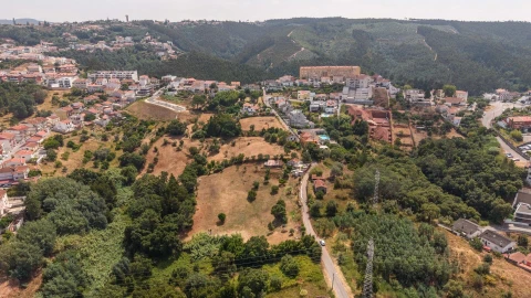 Moradia T2 para Venda em Santo Antonio dos Olivais