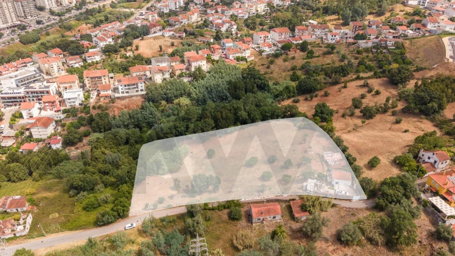 Moradia T2 para Venda em Santo Antonio dos Olivais Foto 6