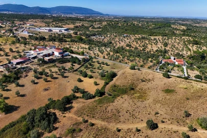Terreno para Venda em Pernes