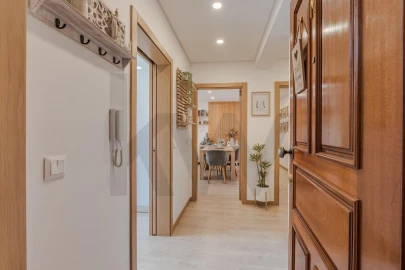 Apartamento T2 para Venda em Eixo e Eirol