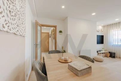Apartamento T2 para Venda em Eixo e Eirol