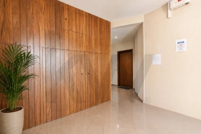 Apartamento T2 para Venda em Eixo e Eirol