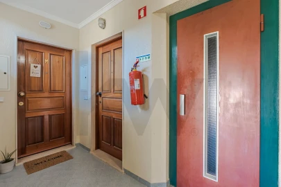 Apartamento T2 para Venda em Eixo e Eirol