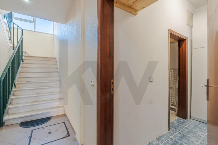 Apartamento T2 para Venda em Eixo e Eirol Foto 36