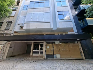 Loja para Venda em Arroios