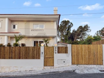 Moradia T5 para Venda em Alcabideche