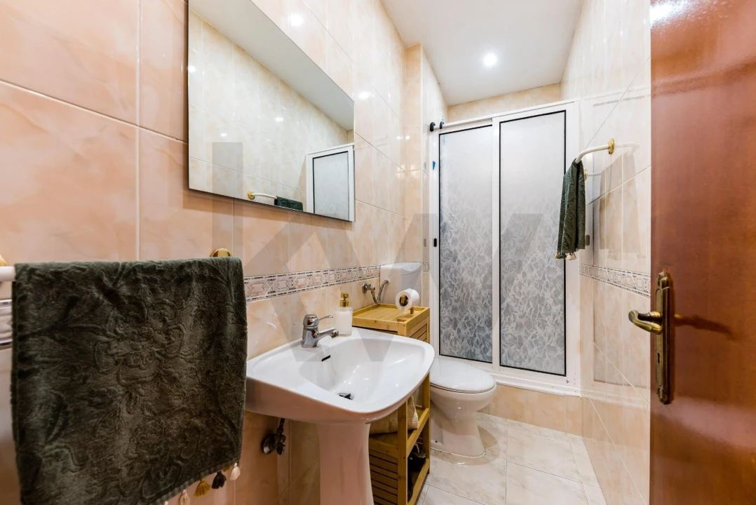 Apartamento T2 para Venda em Amora Foto 25
