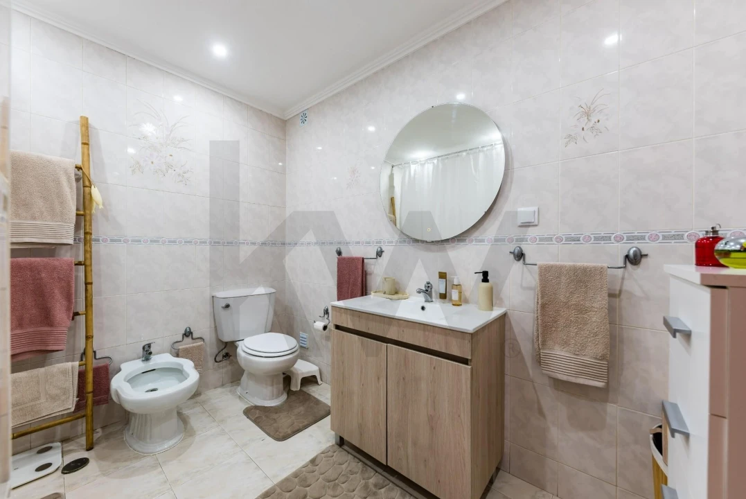 Apartamento T2 para Venda em Amora Foto 19