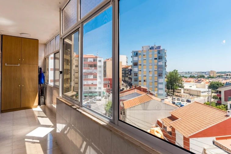 Apartamento T2 para Venda em Amora Foto 29