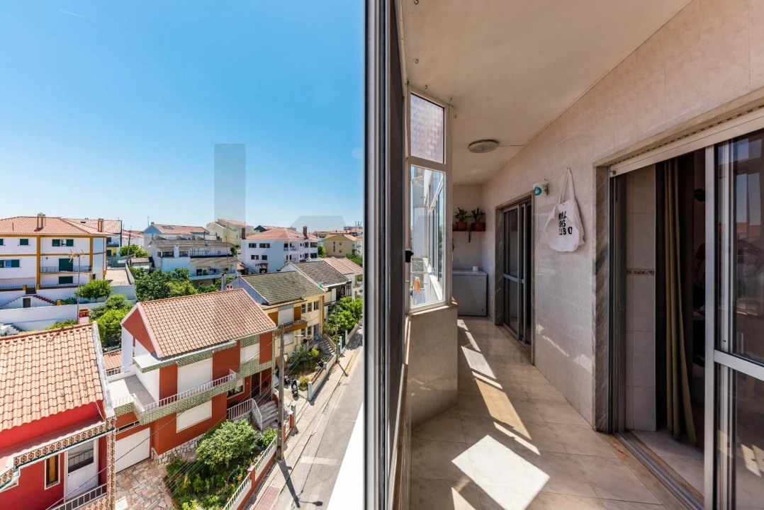 Apartamento T2 para Venda em Amora Foto 27