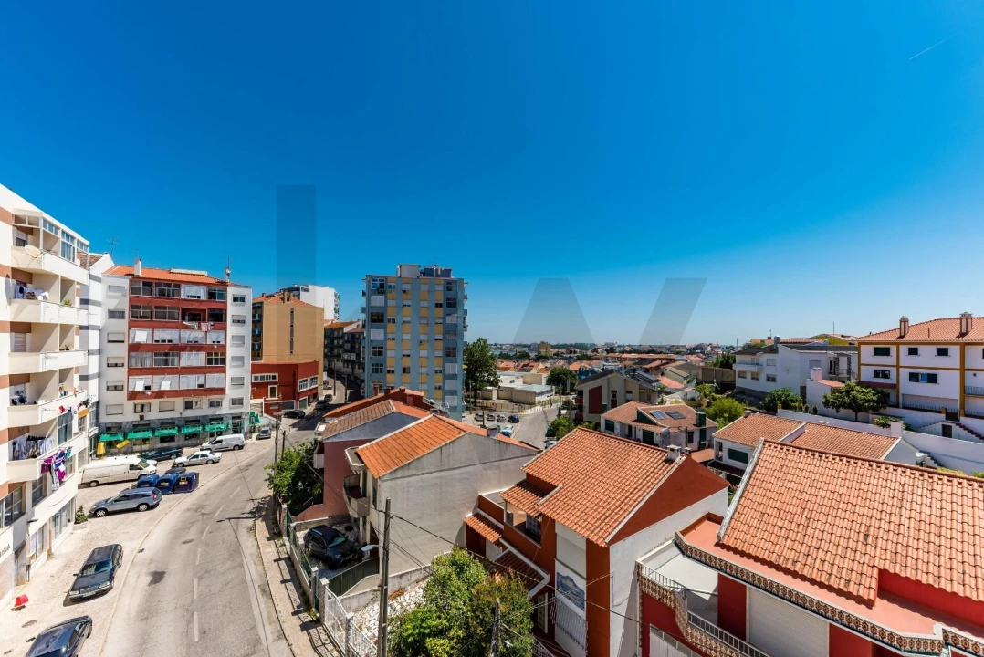 Apartamento T2 para Venda em Amora Foto 32