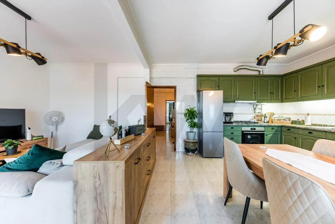 Apartamento T2 para Venda em Amora Foto 8