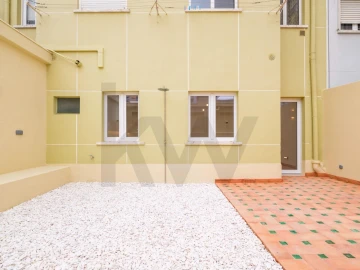 Apartamento T1 para Arrendamento em Campolide