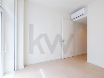 Apartamento T1 para Arrendamento em Campolide
