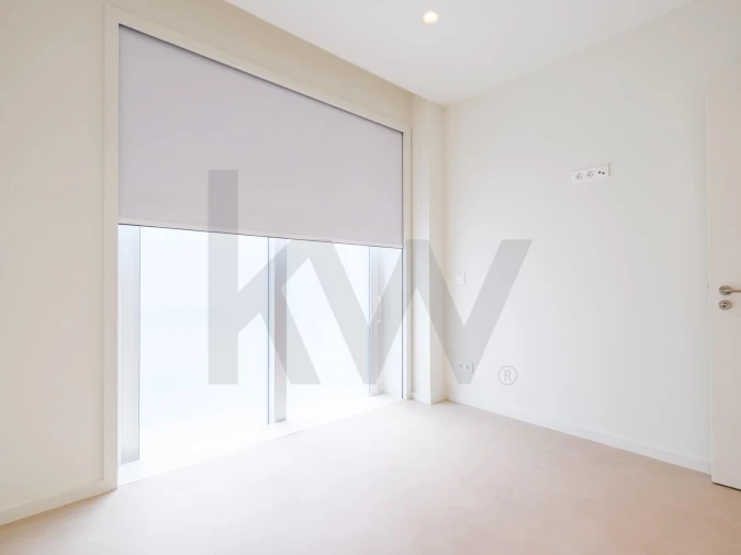 Apartamento T1 para Arrendamento em Campolide Foto 12