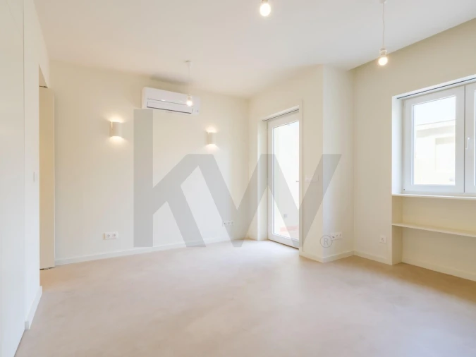 Apartamento T1 para Arrendamento em Campolide Foto 6