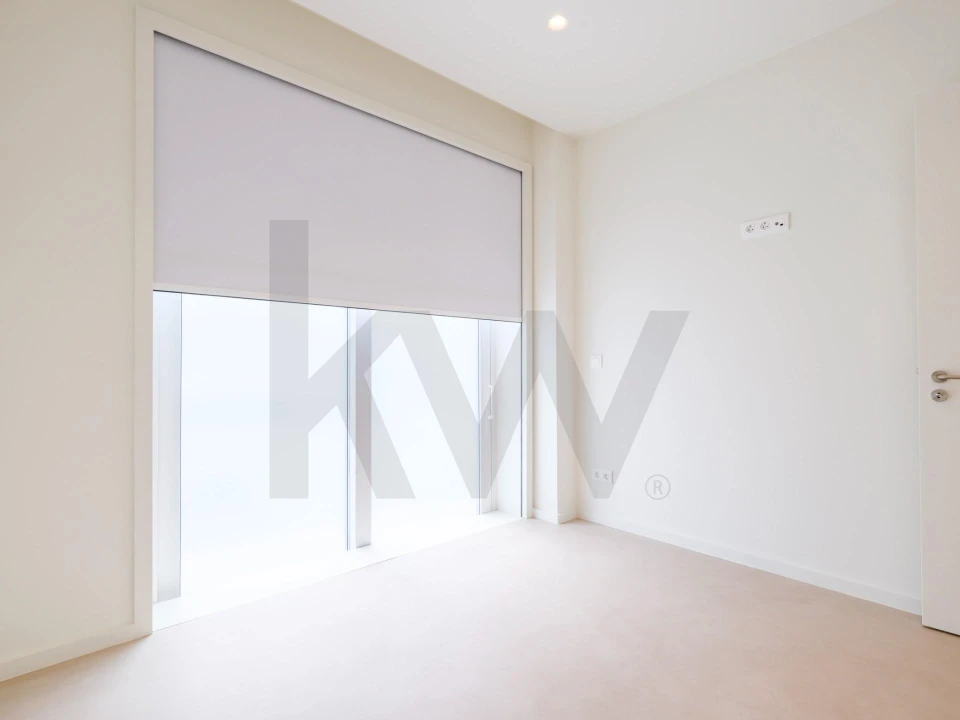 Apartamento T1 para Arrendamento em Campolide Foto 12