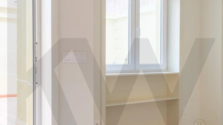 Apartamento T1 para Arrendamento em Campolide