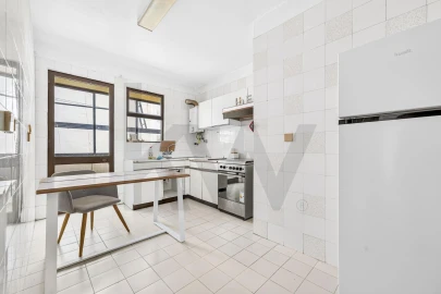 Apartamento T2 para Venda em Funchal (Se)