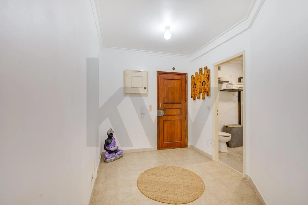 Apartamento T2 para Venda em Algueirão-Mem Martins Foto 2