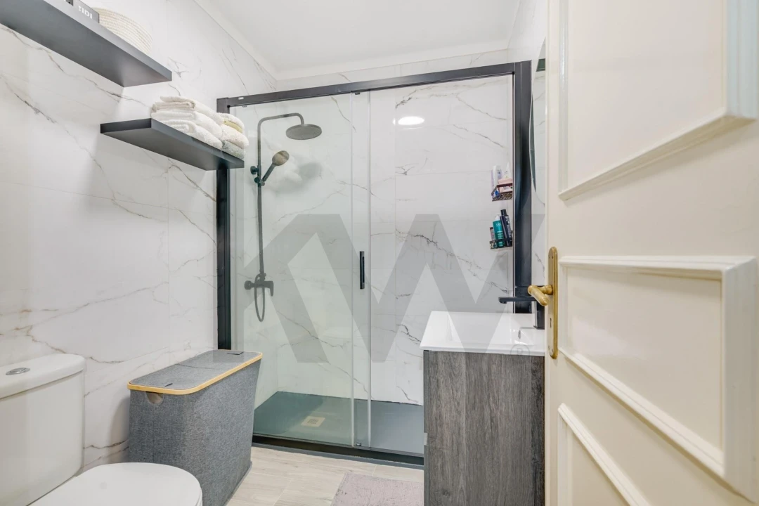 Apartamento T2 para Venda em Algueirão-Mem Martins Foto 3