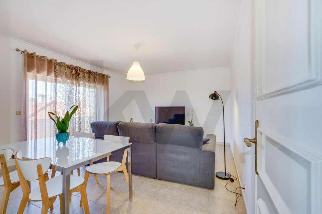 Apartamento T2 para Venda em Algueirão-Mem Martins Foto 6