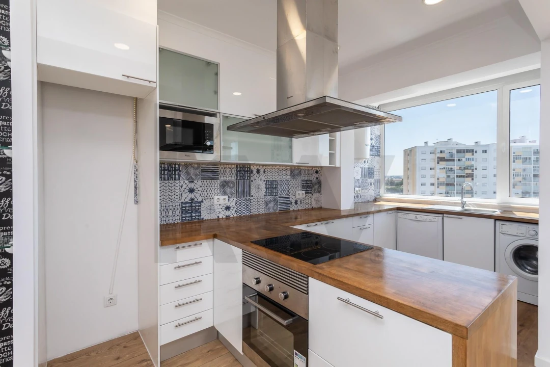 Apartamento T1 para Arrendamento em Corroios Foto 1