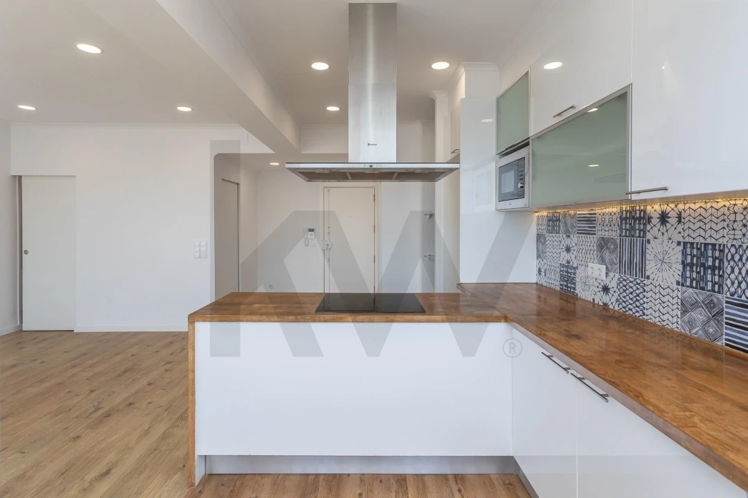 Apartamento T1 para Arrendamento em Corroios Foto 3
