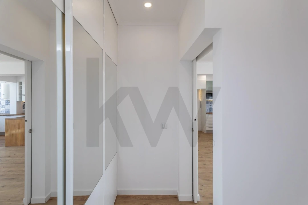 Apartamento T1 para Arrendamento em Corroios Foto 17