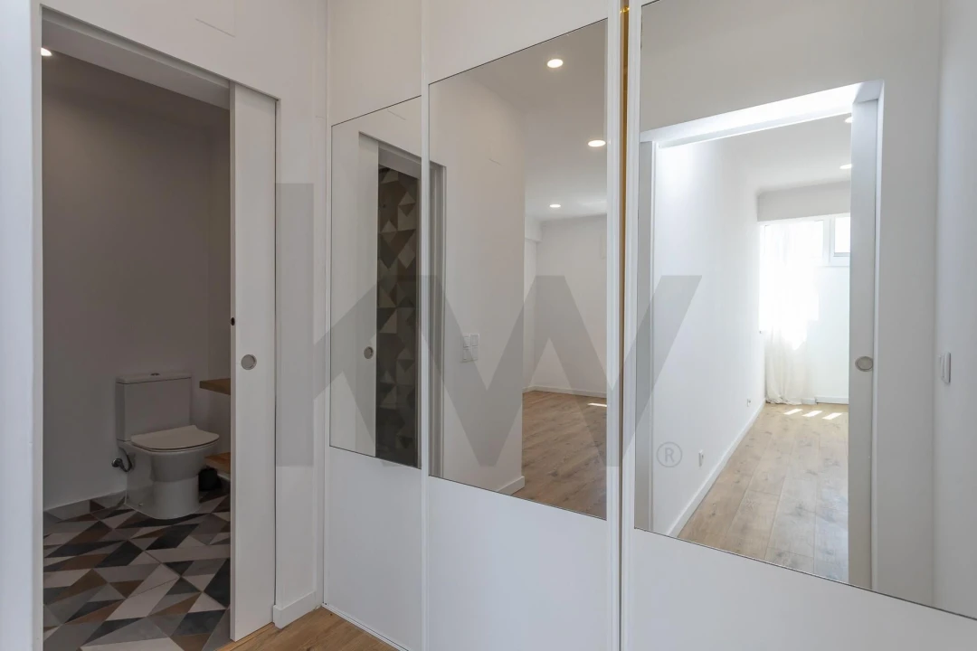 Apartamento T1 para Arrendamento em Corroios Foto 18