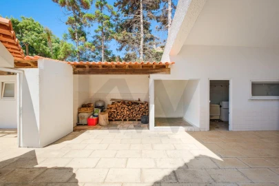 Moradia T5 para Venda em Carcavelos e Parede