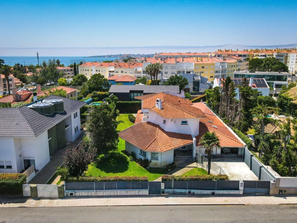 Moradia T5 para Venda em Carcavelos e Parede Foto 1