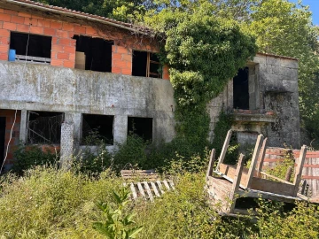 Moradia T3 para Venda em Couto de Esteves