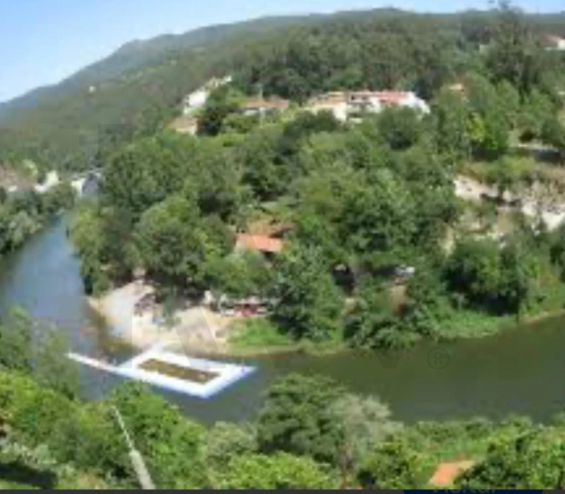 Moradia T3 para Venda em Couto de Esteves Foto 11