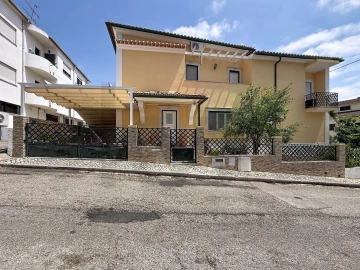 Moradia T3 para Venda em Romeira e Várzea