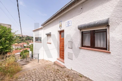Moradia T3 para Venda em Almalagues