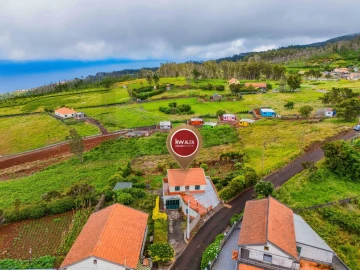 Terreno para Venda em Achadas da Cruz