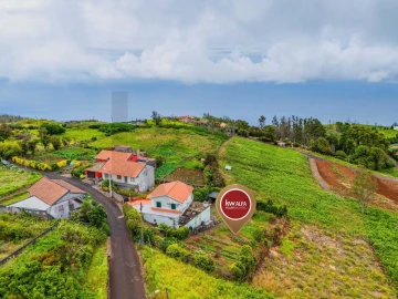 Terreno para Venda em Achadas da Cruz