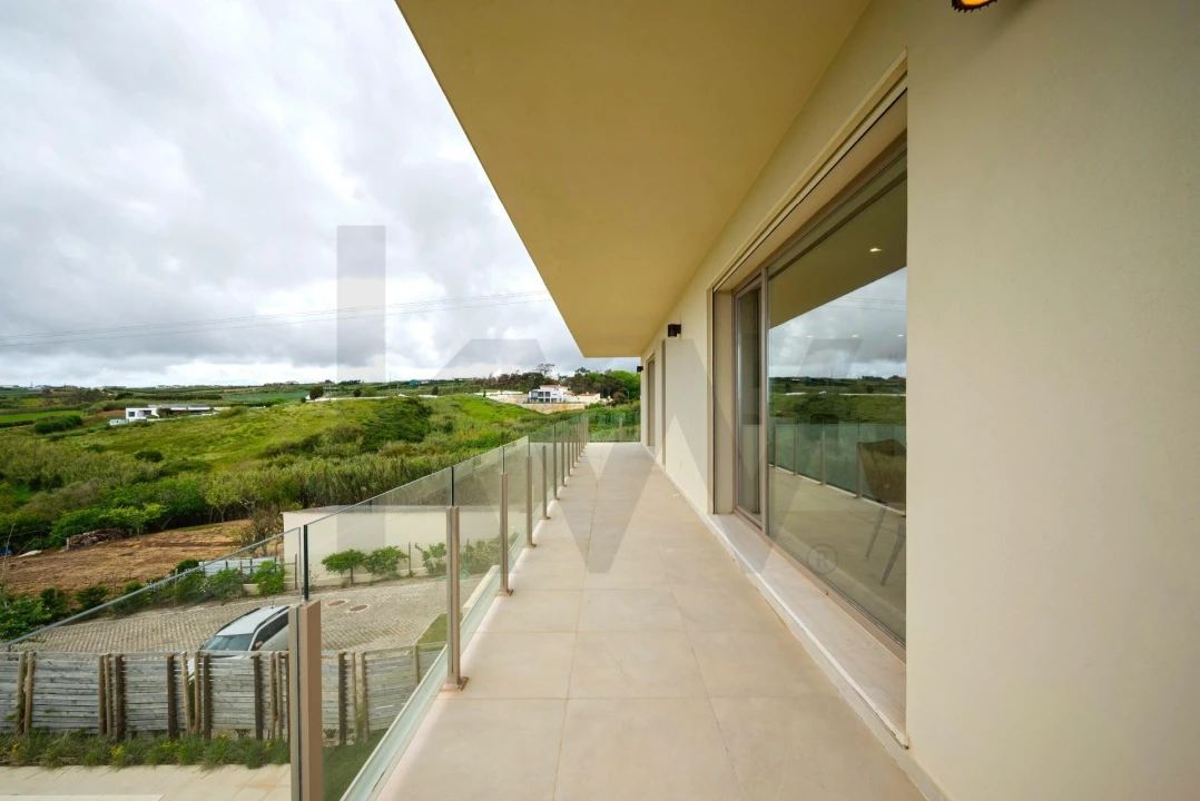 Apartamento T2 para Venda em Lourinhã e Atalaia Foto 35