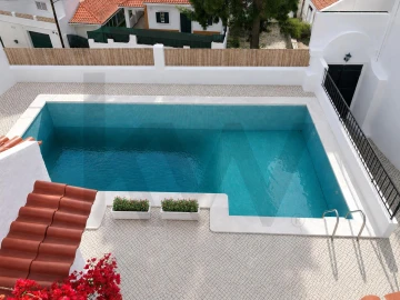 Moradia T4 para Venda em Charneca de Caparica e Sobreda
