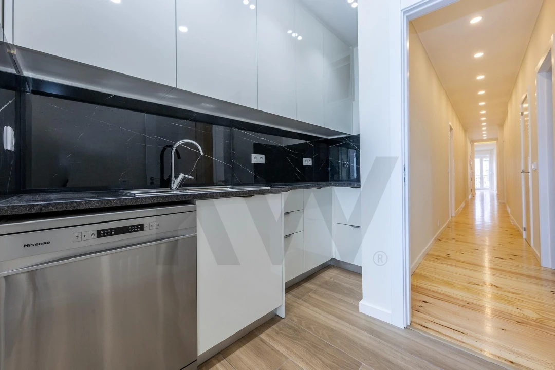 Apartamento T4 para Venda em Arroios Foto 24